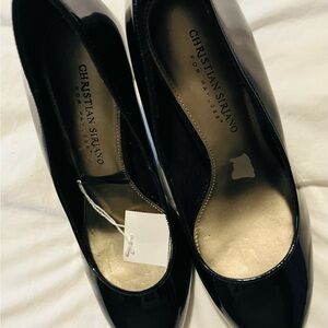 Christian Siriano Black Patent Round-Toe Pumps - Glossy Classic
